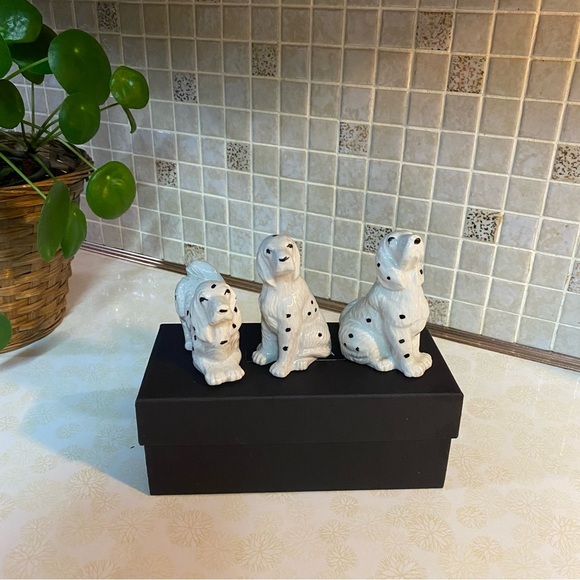 Vintage Dalmatian trio figurine set - Picture 2 of 5